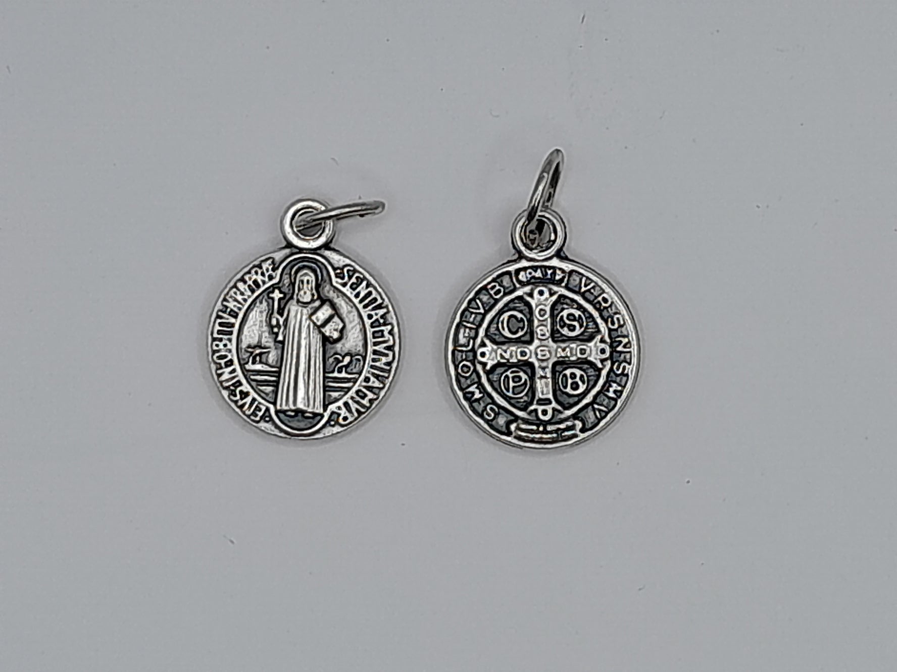 Medaille Benediktus, silberfarben