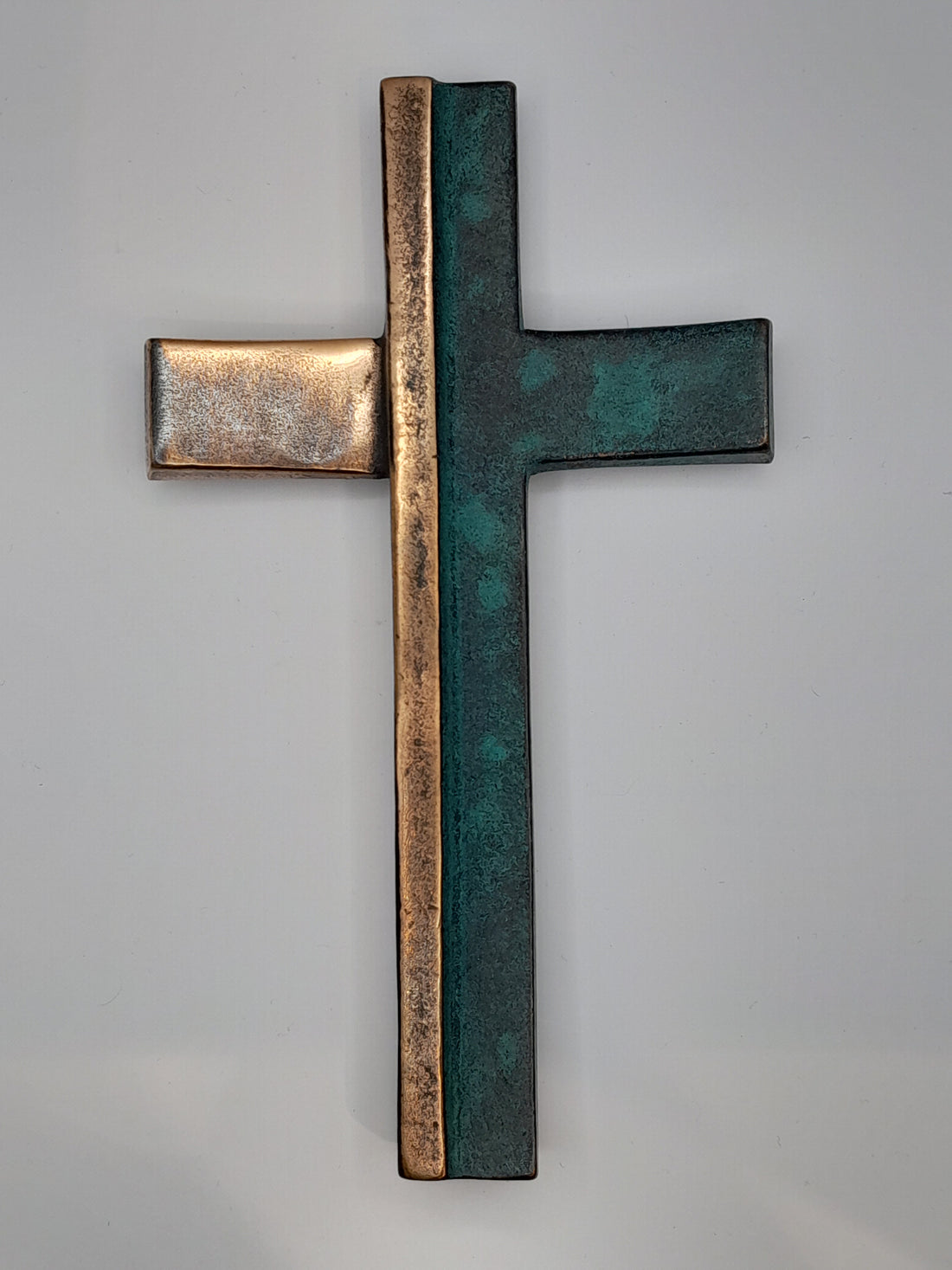 Wandkreuz aus Bronze gold/grün
