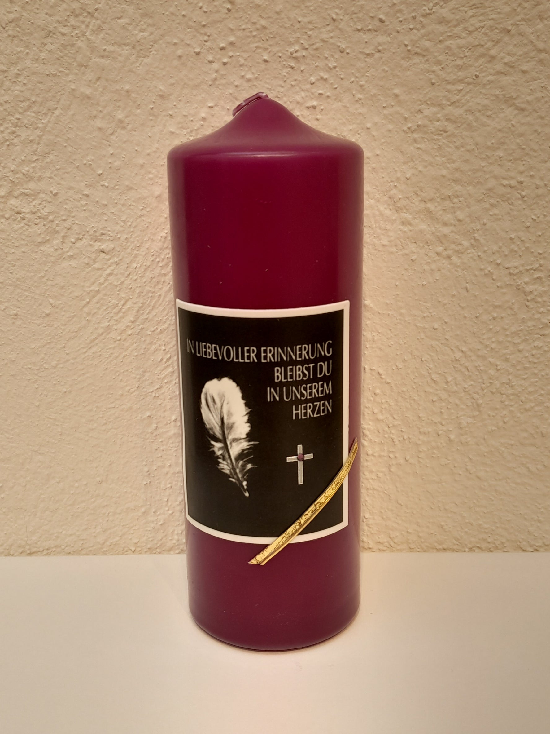 Trauerkerze / Gedenkkerze "In liebevoller Erinnerung" lila