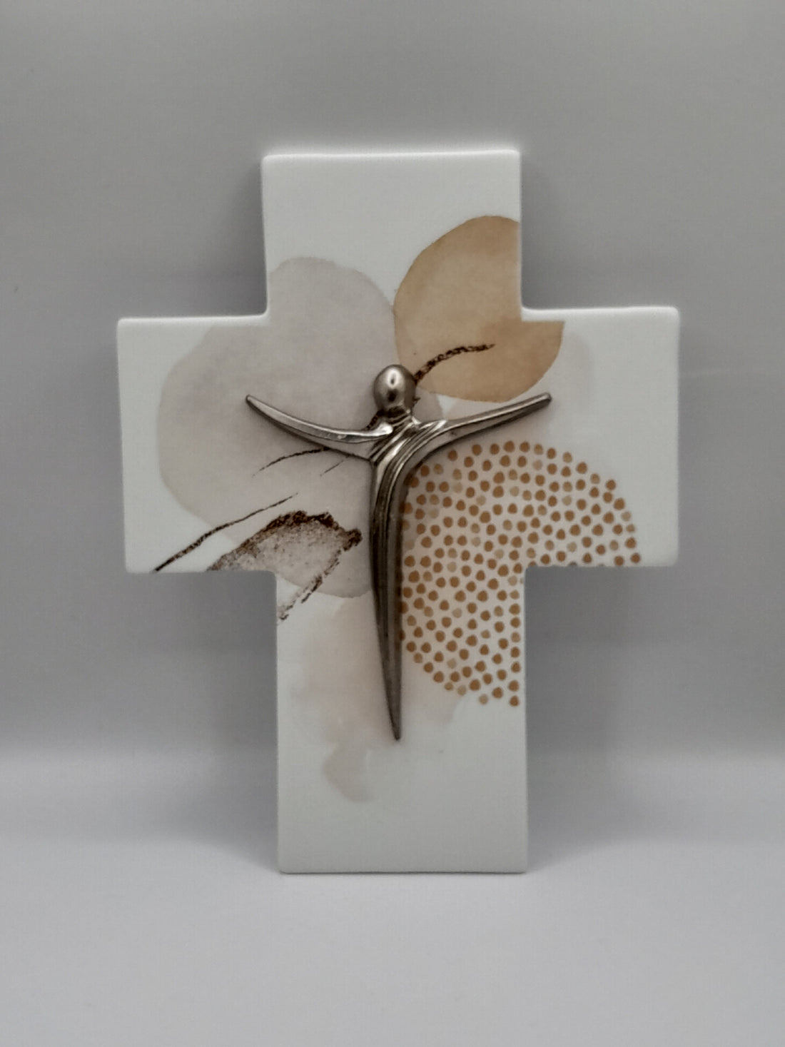 Wandkreuz Porzellan mit Metallcorpus (beige)
