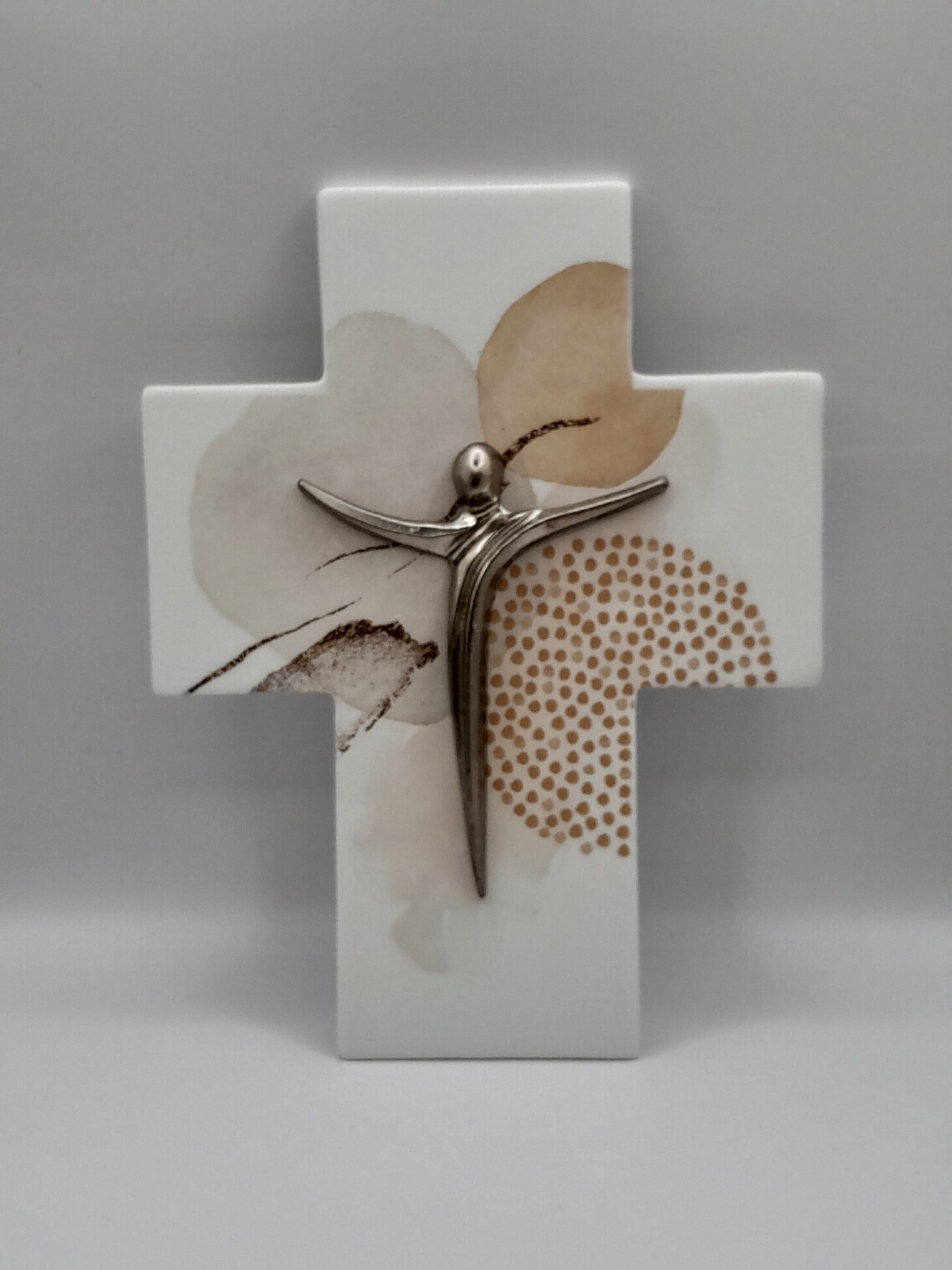 Wandkreuz Porzellan mit Metallcorpus (beige)