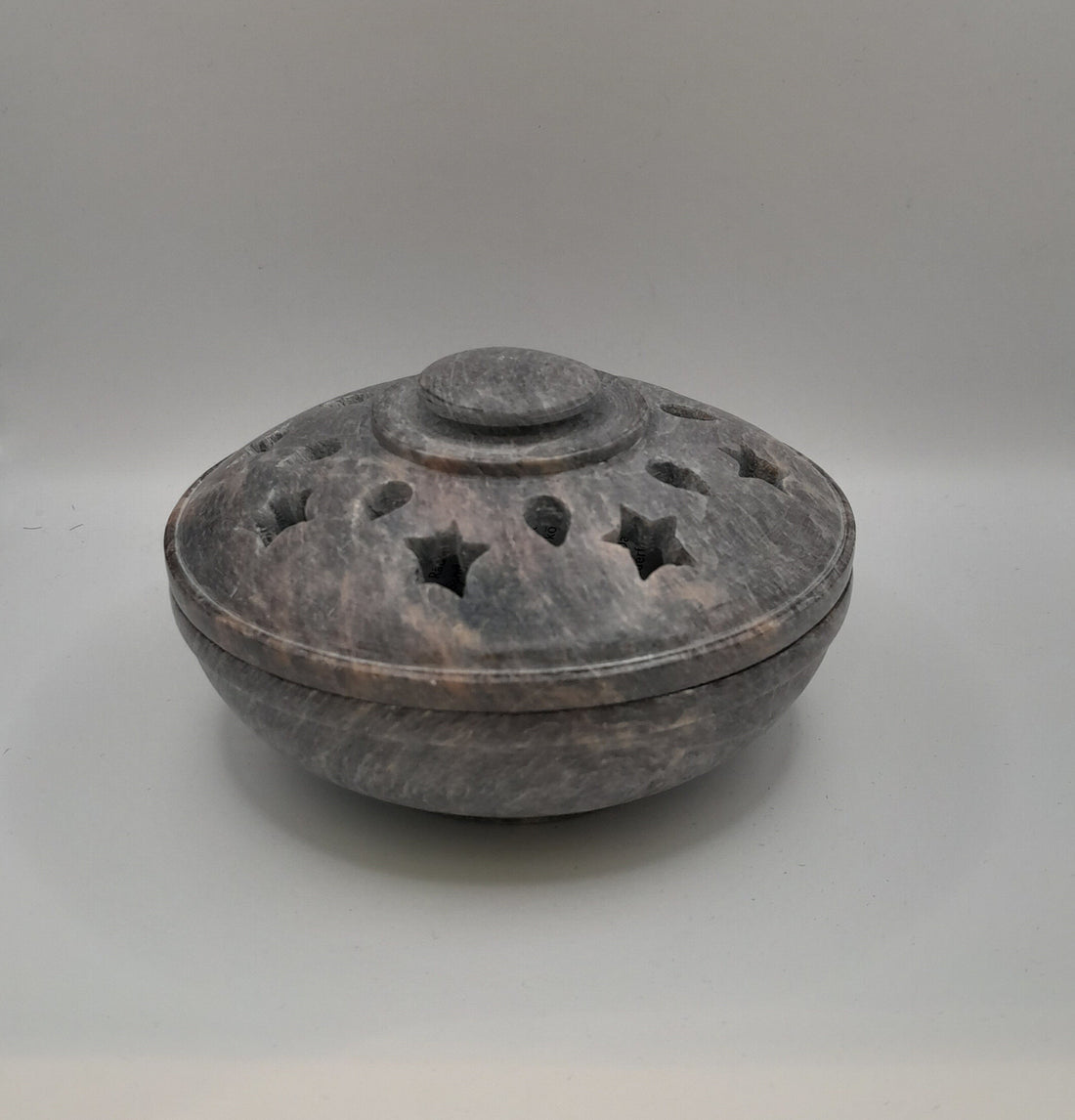 Schale mit Deckel "Star", aus Softstone