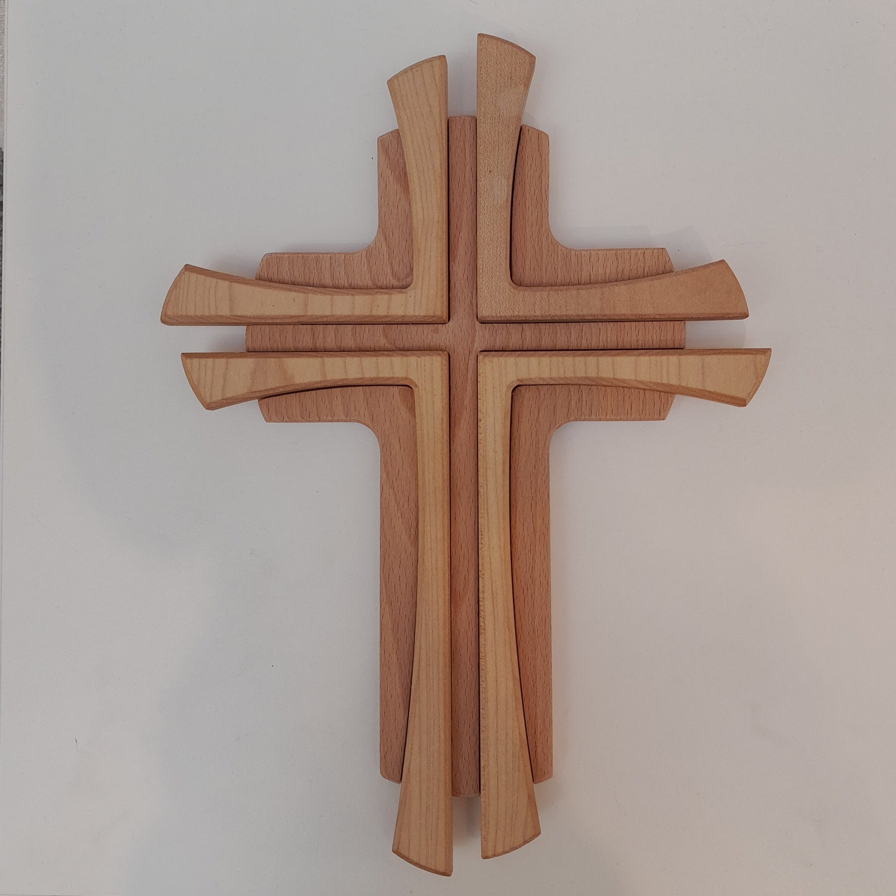 Wandkreuz Buchenholz