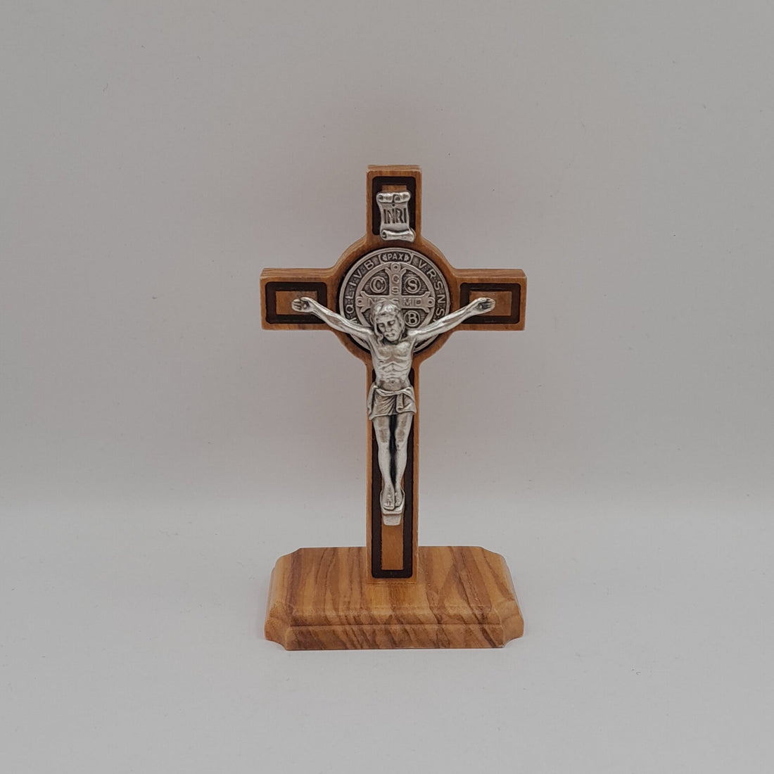 Stehkreuz Benediktus, Olivenholz klein