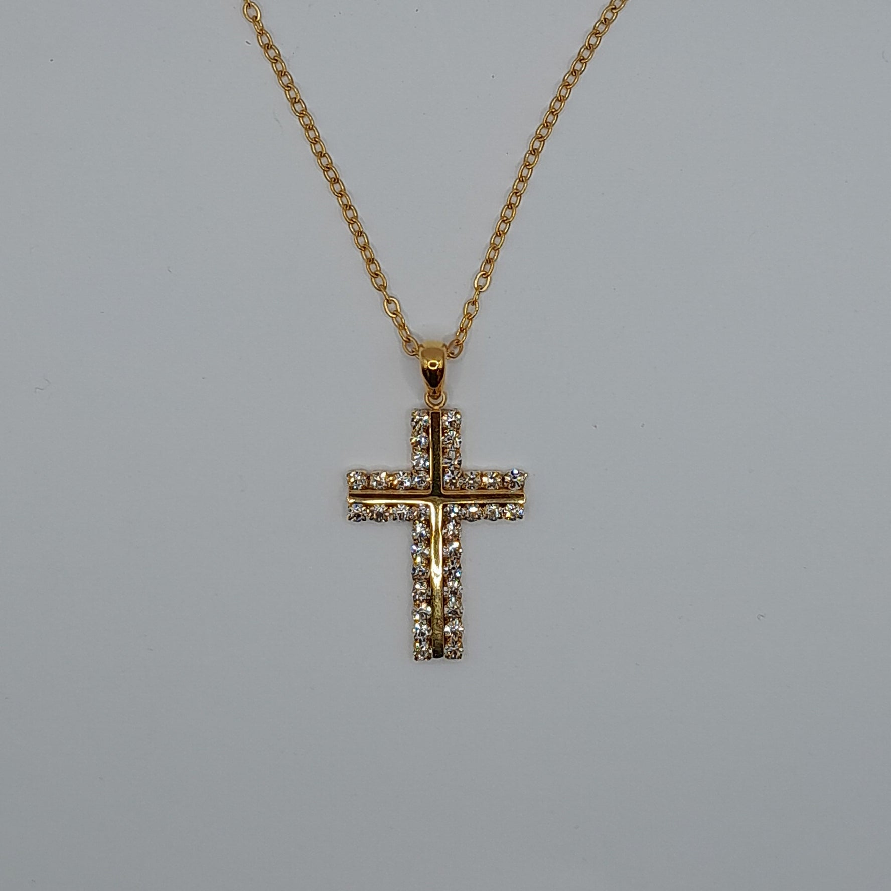 Kette mit Anhänger "Kreuz" aus Edelstahl