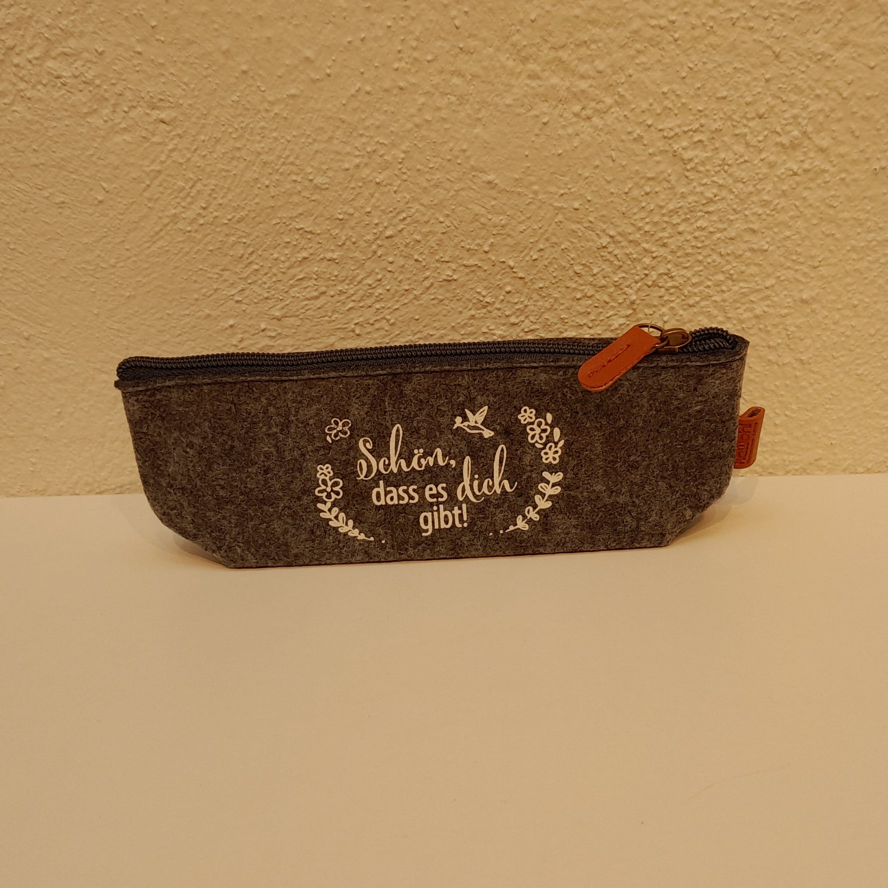 Etui aus Filz "Schön, dass es dich gibt"